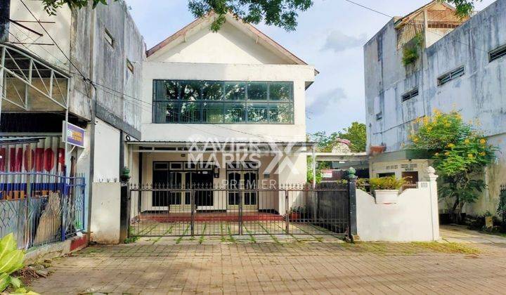 Disewakan Rumah Besar Strategis di Jalan Galunggung Klojen Malang 1