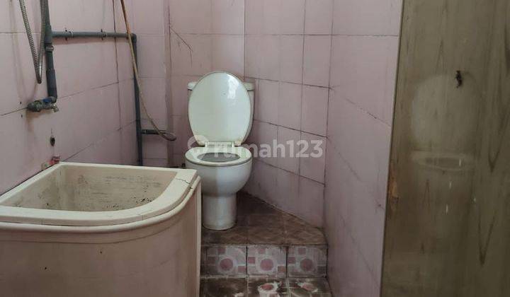 Dijual Ruko di Keramaian Jalan Letjend Sutoyo Klojen Malang 9