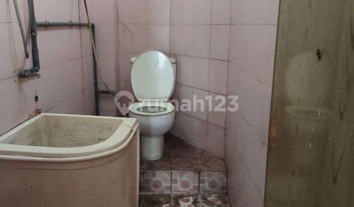 Disewakan Murah Ruko di Jalan Letjend Sutoyo Klojen Malang 9