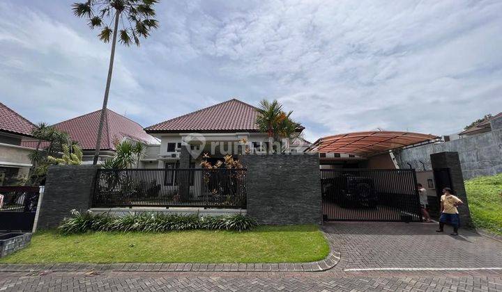 Disewakan Rumah Cantik Istana Dieng Luas Semi Furnished Malang 1