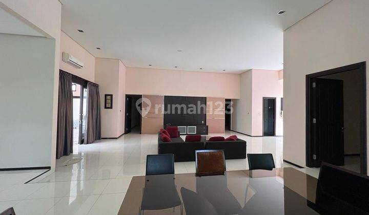 Disewakan Rumah Cantik Istana Dieng Luas Semi Furnished Malang 13