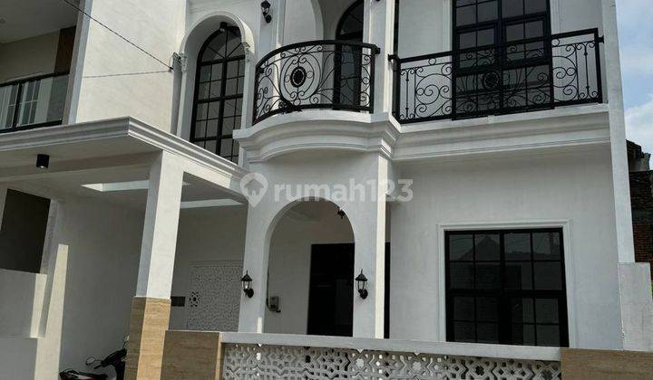 Dijual Baru Rumah Cantik 3LT Dg Rooftop 360 View Di Sulfat D228 2