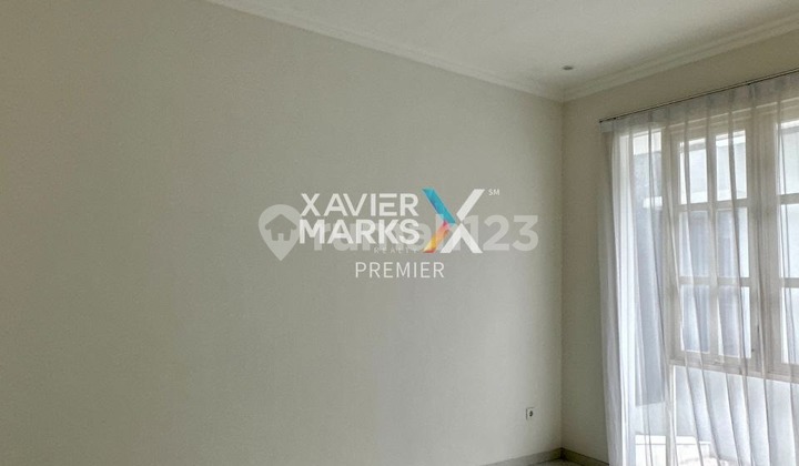 Dijual Rumah Cantik Modern 2Lt Kondisi Bersih Sangat Terawat Siap Huni Fasilitas Perumahan Lengkap Kawasan Aman Tenang Lokasi Strategis Dekat Pusat Kota Akses Mudah ke Bandara dan Exit Tol di Grand Permata Jingga Malang Kota H432 2