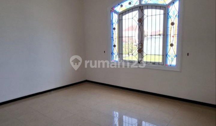 DISEWAKAN Rumah Mewah 2LT Furnish Siap Huni Tengah Kota Strategis di Malang Kota F289 2