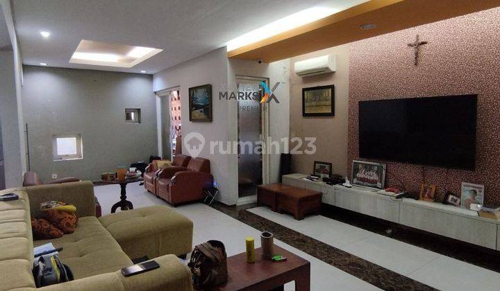 ruang keluarga dijual rumah modern minimalis cantik