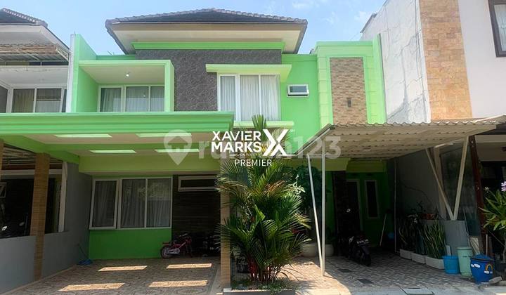 Dijual Rumah Minimalis Kondisi Bersih Terawat 2Lt Banyak Bonus Pembeli Siap Huni Fasilitas Perumahan Lengkap Keamanan 24 Jam One Gate System Lokasi Strategis Dekat Exit Tol Madyopuro dan Akses Mudah ke Fasilitas Umum di Malang Kota H096