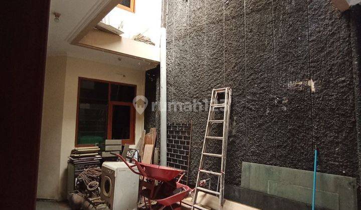 DIJUAL Rumah Kokoh dan Terawat di Pondok Blimbing Indah (C241) 2