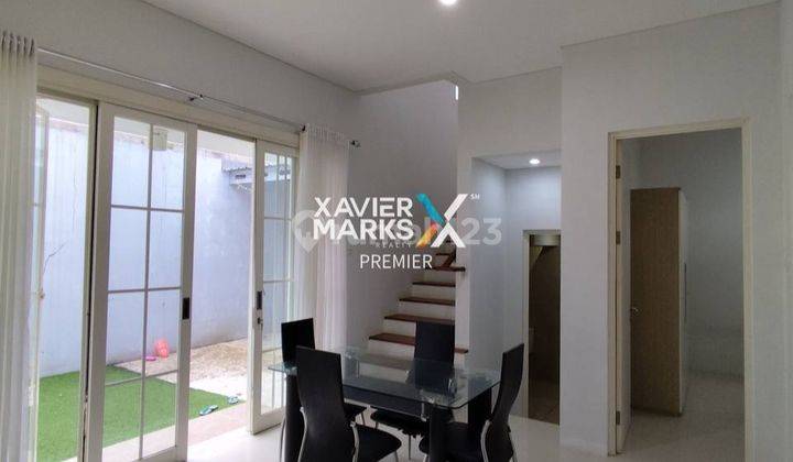 ruang makan dijual rumah cantik semi furnish