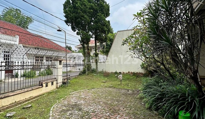 DIJUAL Rumah Full Furnish Terawat dan Siap Huni di Tidar F068