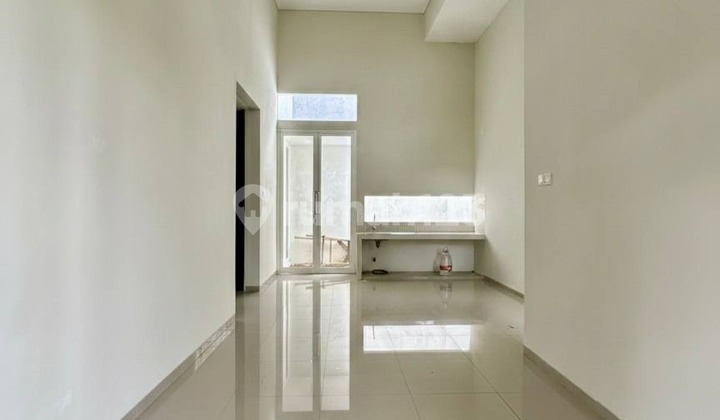 Dijual Rumah Minimalis Kondisi Sangat Terawat Ada Halaman Belakang dan Area Parkir Siap Huni Fasilitas Perumahan Lengkap Lingkungan Aman dan Tenang Lokasi Strategis Dekat Pusat Kota dan Kampus Ternama di The Oz Malang Kota H512 2