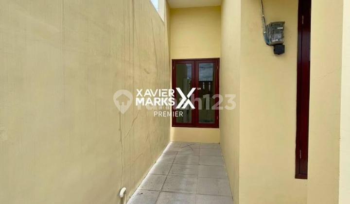 For Sale New Beautiful Minimalist House Comfortable Vibes Ready to Occupy Spacious Carport Area Quiet Safe Environment Easy Access to ITN 2 Campus and Bentoel Tbk Near Singosari Toll Exit in Karanglo Malang H560 2