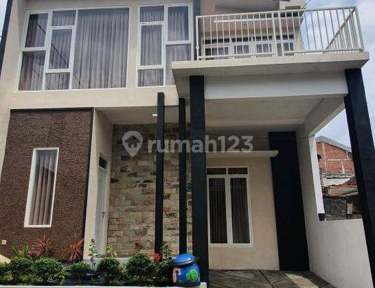 DIJUAL Villa Estetik dan Strategis di JL Trunojoyo Atas Batu D673 1