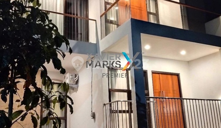 Dijual Villa Minimalis 2Lt Full Furnish Ada Private Pool dan Ada Balkon Plus Rooftop Siap Huni View Pegunungan Lingkungan Tenang Aman Lokasi Strategis Akses Mudah ke Pusat Kuliner dan Wisata di Oro-Oro Ombo Batu Malang H225 Dijual Villa Minimalis 2Lt Full Furnish Ada Private Pool dan Ada Balkon Plus Rooftop Siap Huni View Pegunungan Lingkungan Tenang Aman Lokasi Strategis Akses Mudah ke Pusat Kuliner dan Wisata di Oro-Oro Ombo Batu Malang H225