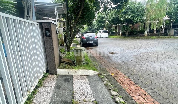 Dijual Rumah Minimalis Terawat Kondisi Bagus Bersih Siap Huni Row Jalan Lebar Lingkungan Aman Dg One Gate System Kawasan Bebas Banjir Lokasi Strategis Dekat Pusat Kuliner dan Kampus Akses Mudah ke Fasilitas Kota di Greenland Tidar Malang Kota H379 2