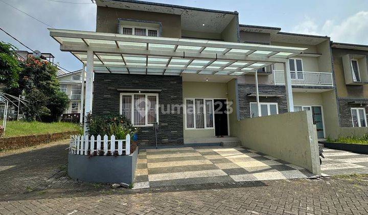 Dijual Villa Aktif Cantik Dan Full Furnish Di Oro Oro Ombo C973  2