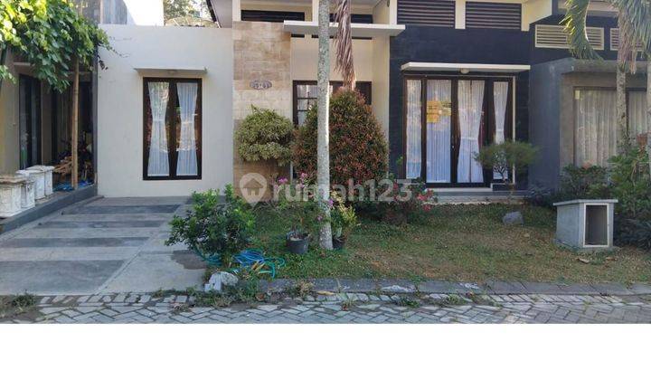 Dijual Villa Minimalis 2LT Dan Semi Furnish Jl Abdul Gani C968 1