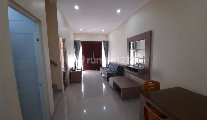 Dijual Rumah Villa Semi Furnish Dg View Pegunungan di Batu D111 2