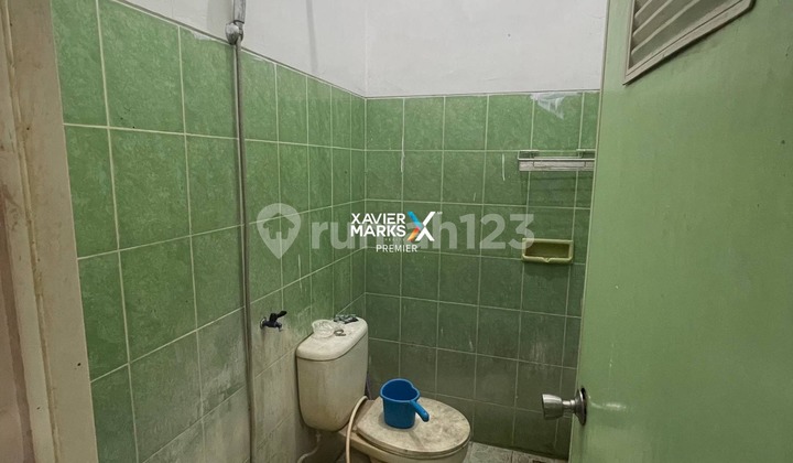For Sale Minimalist 2-Storey Shop House, Well-Maintained, City Center, Parking Area Available, Ready to Occupy, Suitable for Business or Commercial Use, Easy Access to Main Road and Brawijaya University, Near Suhat, Located on Candi Mendut Street, Malang City, H779 2