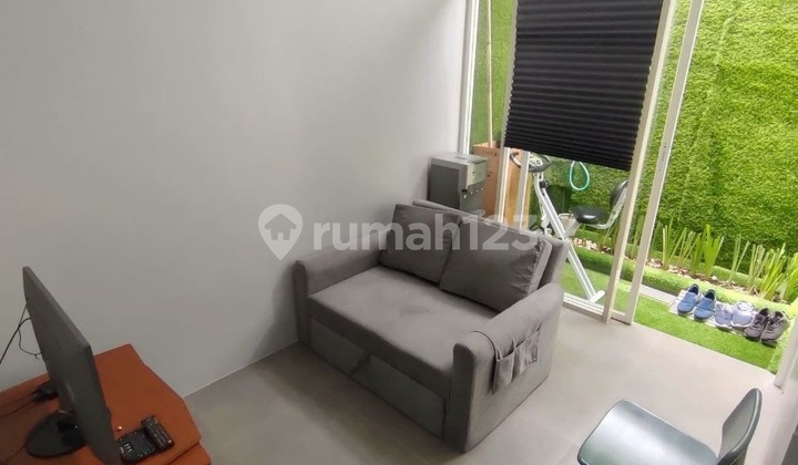 New Beautiful Minimalist Modern 2-Story House for Sale, Fully Furnished and Ready to Occupy. Comfortable and Quiet Environment in an Elite Area, Strategic Central City Location Near ABM Culinary Center and Campus, Easy Access to Shopping Centers in Malang City, H201. 2