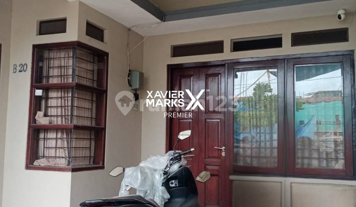 For Sale: Beautiful Minimalist House in the City Center, Good Clean Condition, Move-In Ready, Comfortable Neighborhood, Strategic Location Near Husada Hospital and Arjosari Terminal, Easy Access to Singosari Toll Road on Raden Panji Suroso Street, Blimbing, Malang City H102 2