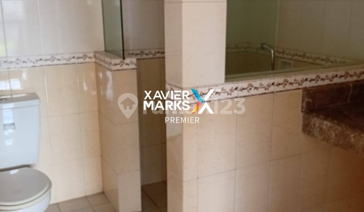 For Rent Luxury 2-Story House Fully Furnished Good Condition Well-Maintained Ready to Occupancy Comfortable and Safe Environment Strategic Location City Center Near Singosari Toll Exit and Close to Hawai Waterpark Attraction at Riverside Malang City H006 For Rent Luxury 2-Story House Fully Furnished Good Condition Well-Maintained Ready to Occupancy Comfortable and Safe Environment Strategic Location City Center Near Singosari Toll Exit and Close to Hawai Waterpark Attraction at Riverside Malang City H006