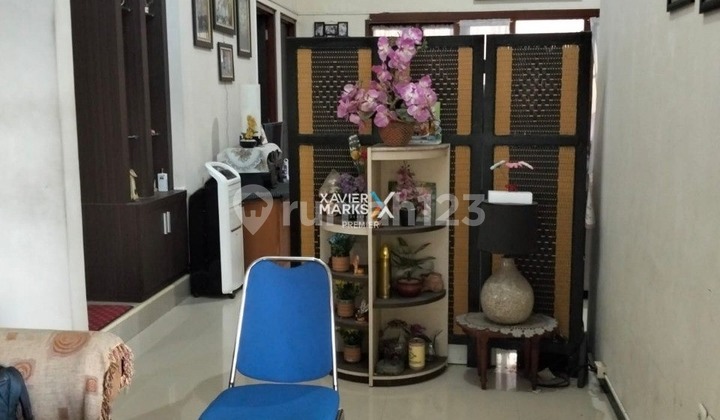 For Sale: Minimalist 2-Story House in Well-Maintained Condition, Includes Laundry Area and Spacious Parking, Move-In Ready, Safe Neighborhood, Wide Front Road, and Strategic Location Near Persada Hospital and Schools in Perum Pelita Teluk Bayur, Malang City H609 2