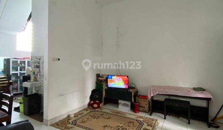 ruang keluarga dijual rumah minimalis dan nyaman