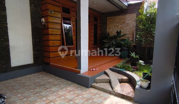 DIJUAL Rumah Terawat dan Full Furnish Siap Huni Malang Kota F019 2