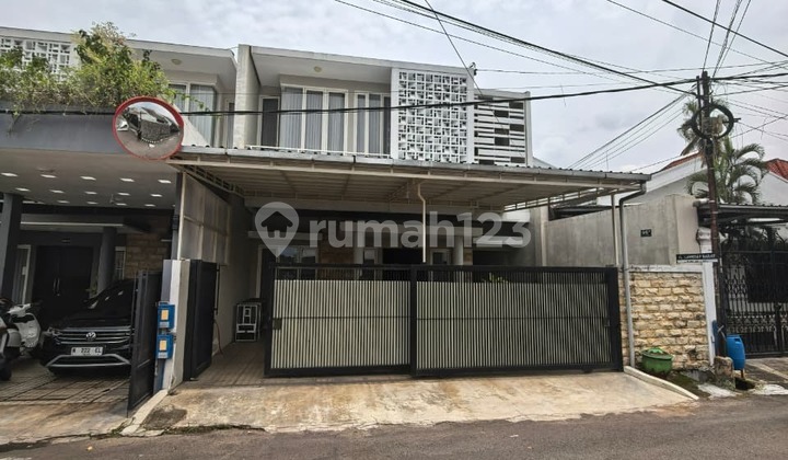 Dijual Rumah Minimalis Murah Kondisi Bagus Terawat Ada Halaman Belakang Luas Siap Huni Jalan Depan Lebar Lingkungan Aman Akses Mudah ke Kampus Brawijaya dan Malang City Point di Jl Buah-Buahan Klojen Malang Kota H013
