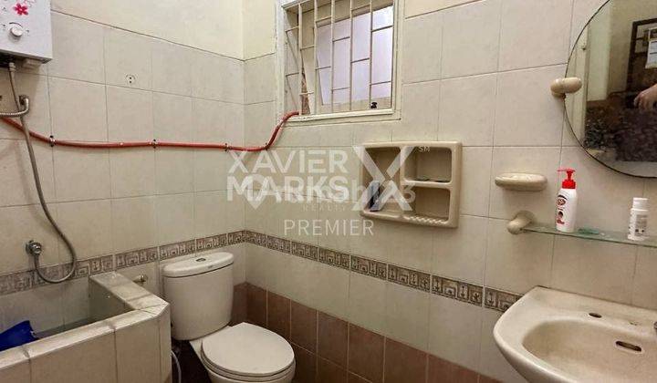 kamar mandi dijual rumah terawat dg area