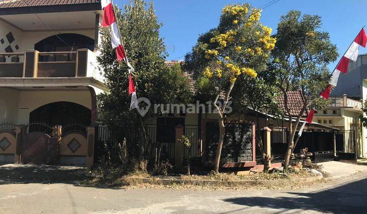 Dijual Rumah Hook Terawat Dekat Pusat Bisnis Selat Karimata C573 2