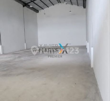 For Rent: Modern Warehouse in Excellent Condition, Ready to Occupy, 24-Hour CCTV, One Gate System, Strategic Location, Suitable for Office or Other Uses, Near Batu Tourist Direction and Toll Exit at Kl Biz Hub, Jalan Perusahaan Raya Karangploso, Malang City G784