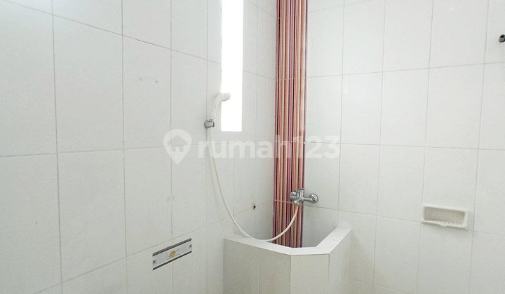 DISEWAKAN Rumah Hook Semi Furnish dan Strategis Daerah Sukun E542 2