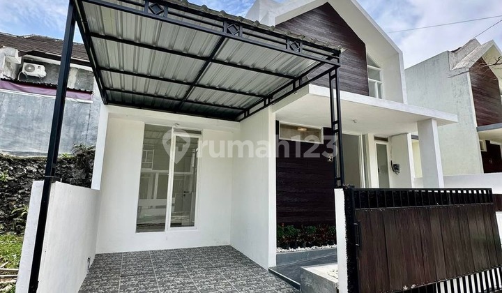 DIJUAL Baru Gress Rumah Minimalis Cantik Siap Huni Lokasi Strategis Dekat Kampus Brawijaya Dan Dekat Pusat Bisnis Kuliner di Merjosari Lowokwaru Malang Kota G311 2
