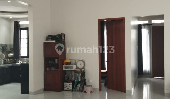 Dijual Baru Rumah Minimalis 1,5Lt Kondisi Bersih Ada Laundry Area Dg Plafon Tinggi Kusen Full Kayu Jati Siap Huni Keaman4 Jamjalan Lebar Lokasi Strategis Dekat Kampus Brawijaya dan Akses Mudah Kemana-Mana di Jl Letjen S Parman Malang Kota H067 2