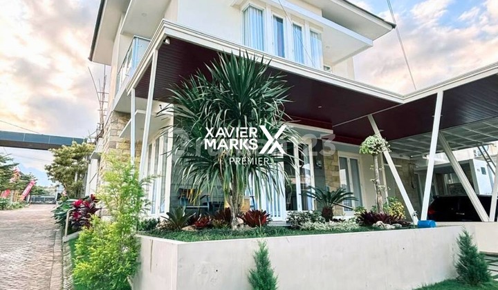 Dijual Villa Cantik Minimalis 2Lt Full Furnish dan Elektronik Ada Private Pool Dg Canopy Slidding Otomatis Siap Huni Keamanan 24 Jam Dg One Gate System View Gunung Lokasi Strategis Dekat Pusat Kuliner dan Predator Fun Park di Junrejo Batu H188