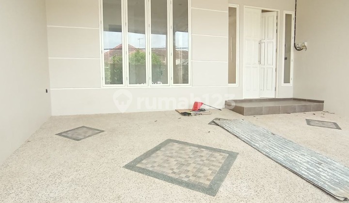 For Sale New Fresh Beautiful Modern 2-Story House with Bonus Furnishings, Rooftop, Sturdy Construction with Maximum Lighting, Ready to Occupied, Quiet and Safe Neighborhood, Wide Road Access, Strategic Location Close to Various Campuses and Shopping Centers in Tidar, Dieng, Malang City H203 2