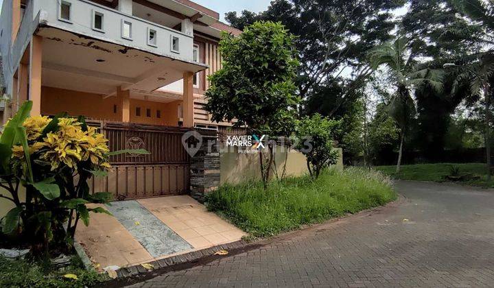 Dijual Rumah Hook Dan Terawat 2lt di Cluster Golf Araya C385 2