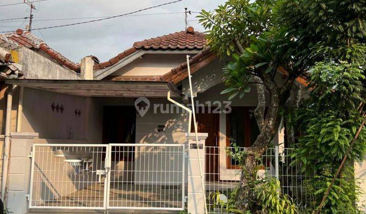 Dijual Rumah Terawat Dan Siap Huni Di Kawasan Elit Araya D108 1