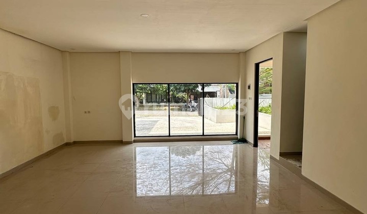 FOR SALE Double Hook Land Bonus Brand New House Below Market Price Includes 3D Render Working Drawing PBG on Mainroad Greenland Malang City F648