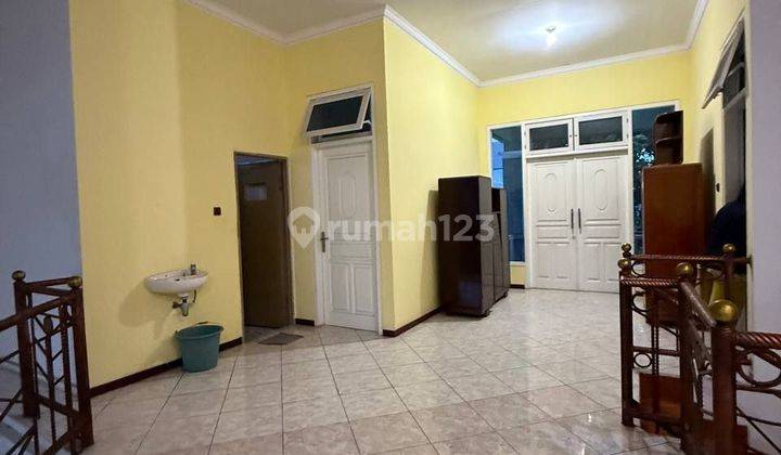 DISEWAKAN Rumah Tengah Kota dan Strategis Siap Huni di Pakis E167 2