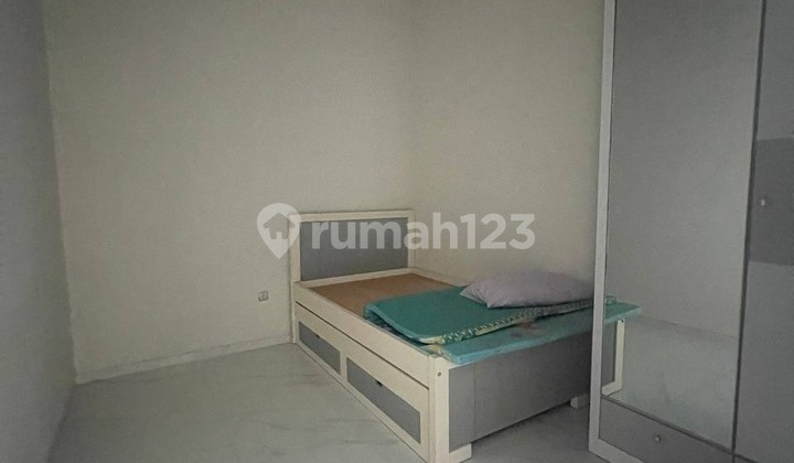 Dijual Baru Rumah Minimalis Mewah 3Lt Include Full Furnish Mewah Ada Rooftop dan Kolam Ikan Siap Huni Lokasi Blok Terdepan Strategis Dekat Mall Sekolah dan Akses Mudah ke Pusat Kota di Pondok Blimbing Indah Pakis Malang Kota H089 2