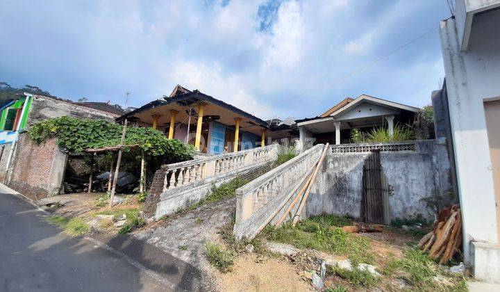 Rumah tua hitung jual tanah# 275 m² # panjang 23m² # lebar 12m²# kondisi dekat vila"  3