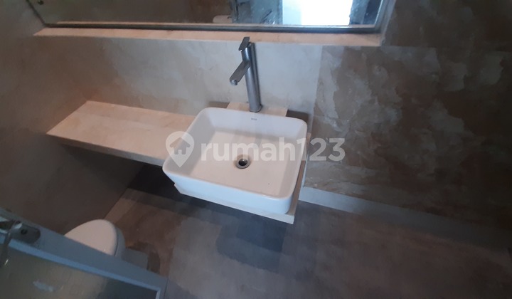 Rumah Exclusif Serasa Vila. 2