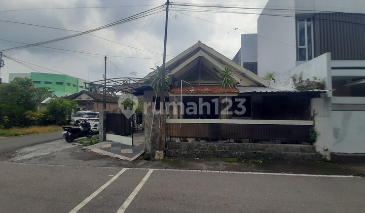 Rumah Hook Banyuanyar