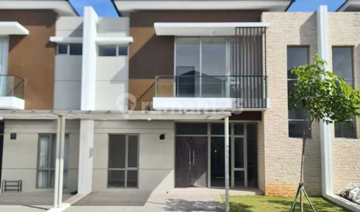 For Sale House Pik2 Cluster Virginia Boulevard 10x15 Facing the Road