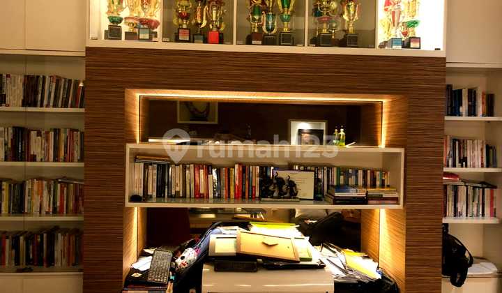 Dijual cepat 
Rumah Layar Permai PIK