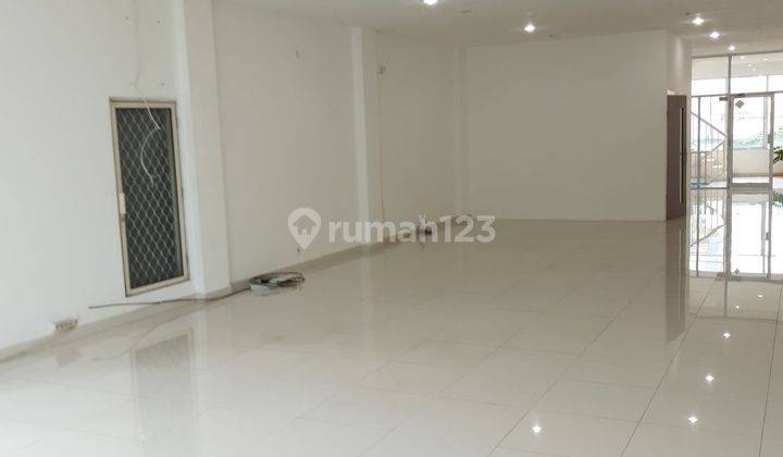 Kantor Wahid Hasyim Harga Bu Banget siap pakai 5 Lantai 6x25 Lokasi Sebelah Hotel, Pinggir Jl. Raya 1