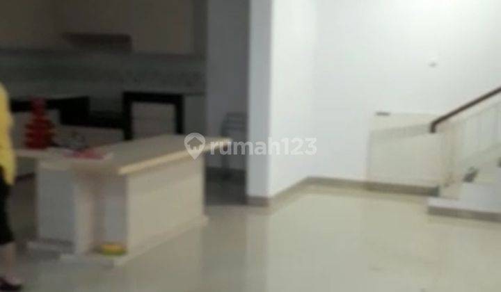 Rumah Muara Karang Blok 10 3 Lantai 5 Bedroom Semi Furnished 1