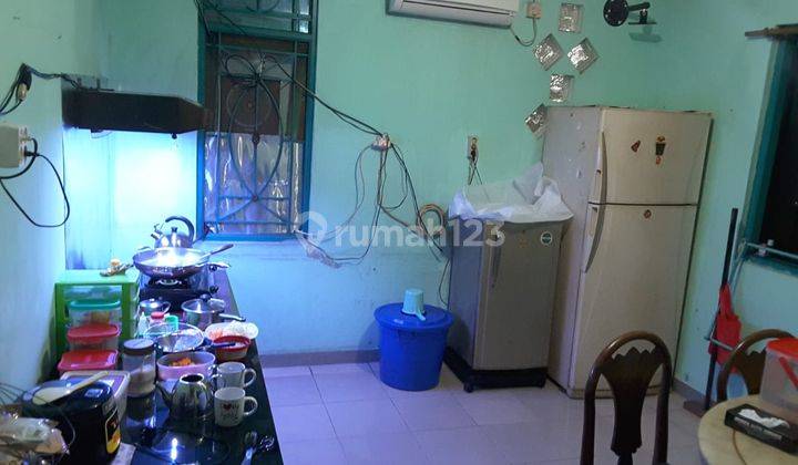 Rumah Taman Palem Lestari 3 Lantai Full Furnish Hadap Selatan 2